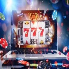 Myanmar National League ဘောလုံးပွဲ Bet လုပ်နေသောမြင်ကွင်း